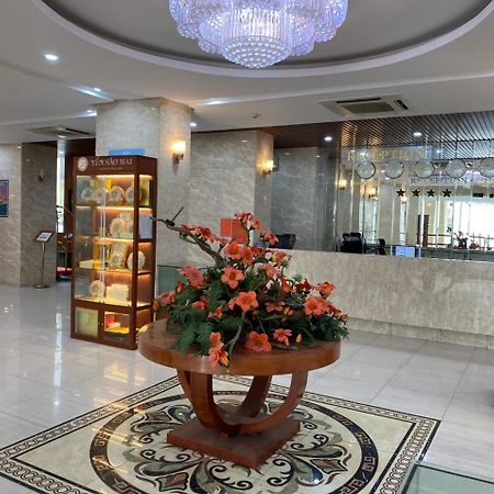 NguyẽN QuyèN Hotel 하노이 외부 사진